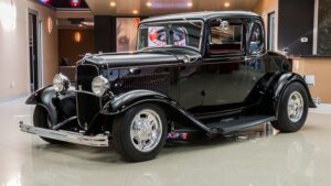 1932y Ford 5-Window Coupe Street Rod