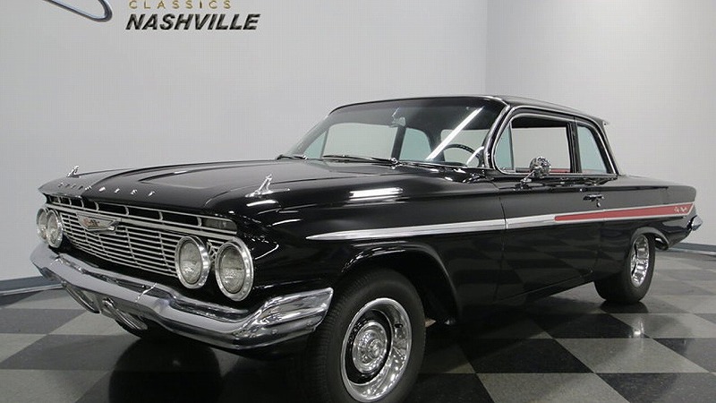1961y Chevrolet Impala