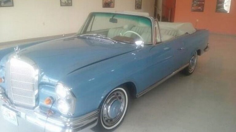 1962y Mercedes-Benz 220SE
