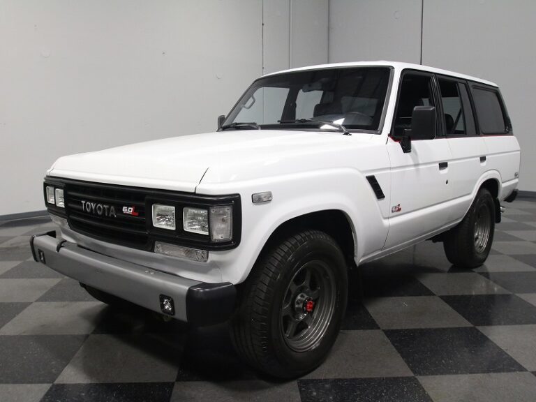 1989y Toyota FJ62 Land Cruiser