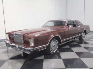 1977y Lincoln Continental Mark V