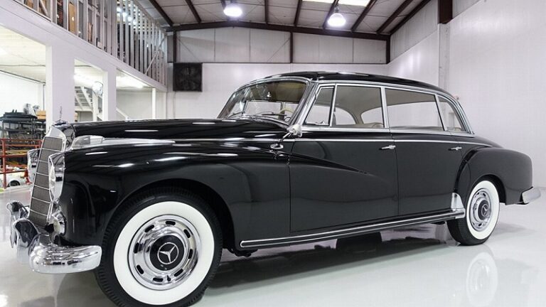 1960y Mercedes-Benz 300D