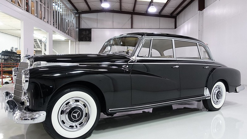 1960y Mercedes-Benz 300D
