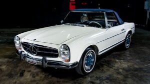1967y Mercedes-Benz 250SL