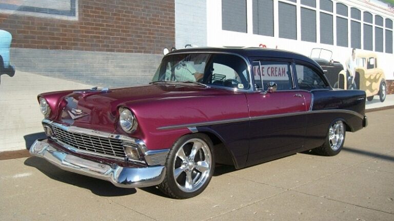 1956y Chevrolet 210