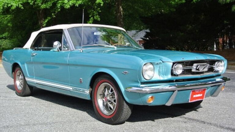 1966y Ford Mustang