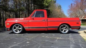1969y Chevrolet C-K Trucks