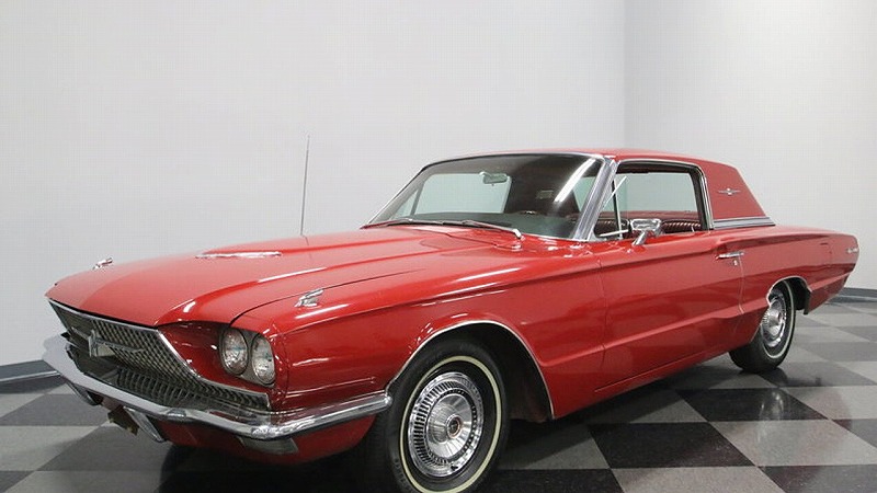 1966y Ford Thunderbird
