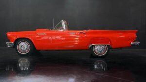 1957y Ford Thunderbird