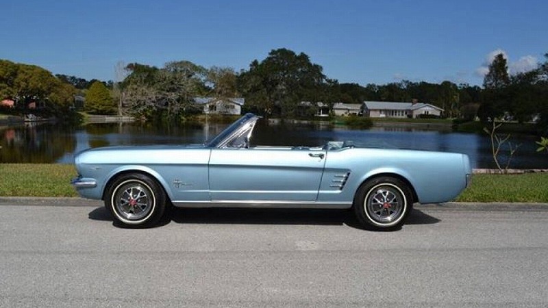 1966y Ford Mustang