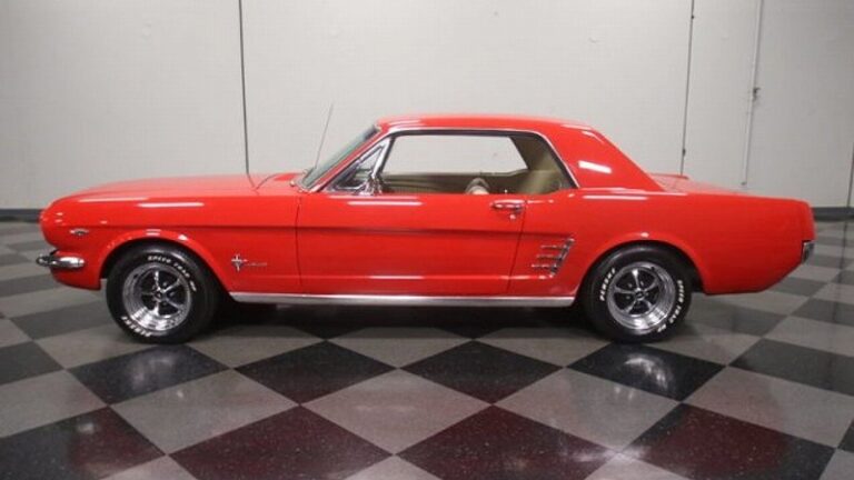 1966y Ford Mustang