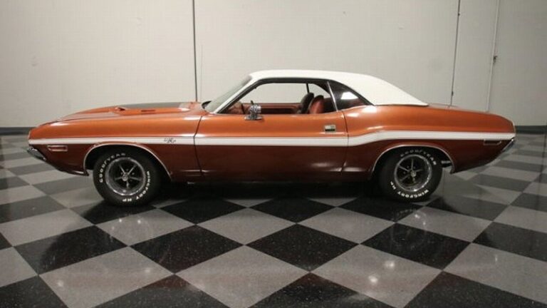 1970y Dodge Challenger R-T