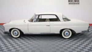 1963y Mercedes-Benz 220SE