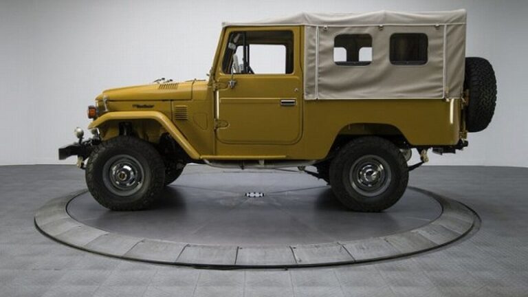 1982y Toyota Land Cruiser