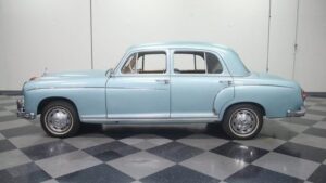 1959y Mercedes-Benz 220S