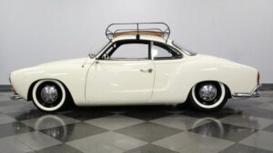1967y Volkswagen Karmann-Ghia