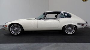 1971y Jaguar XK-E