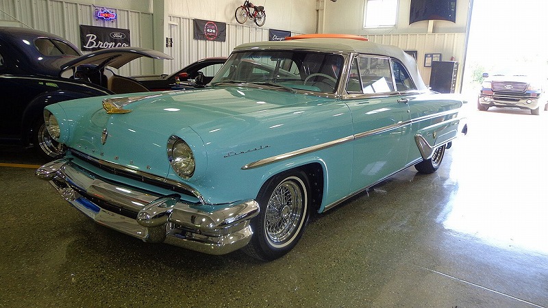 1955y Lincoln Capri