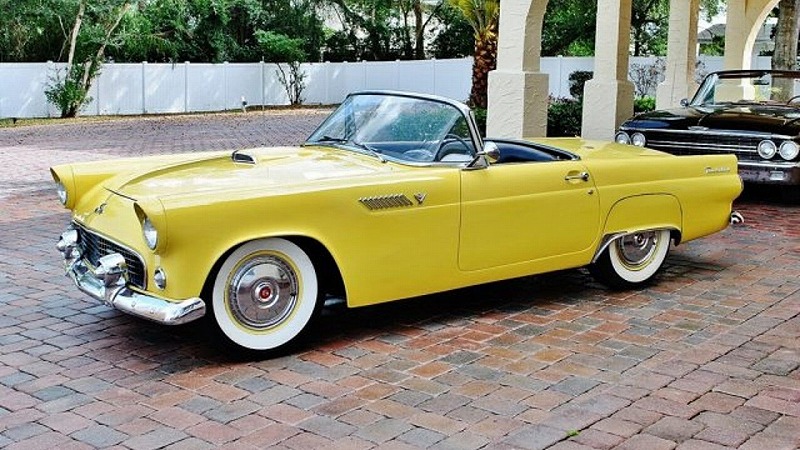 1955y Ford Thunderbird