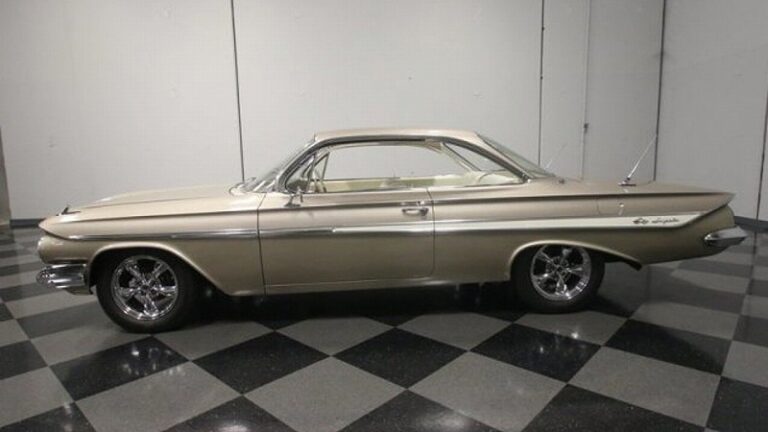 1961y Chevrolet Impala