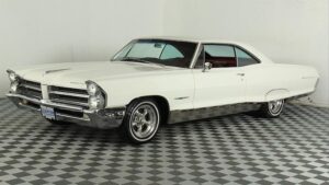 1965y Pontiac Bonneville
