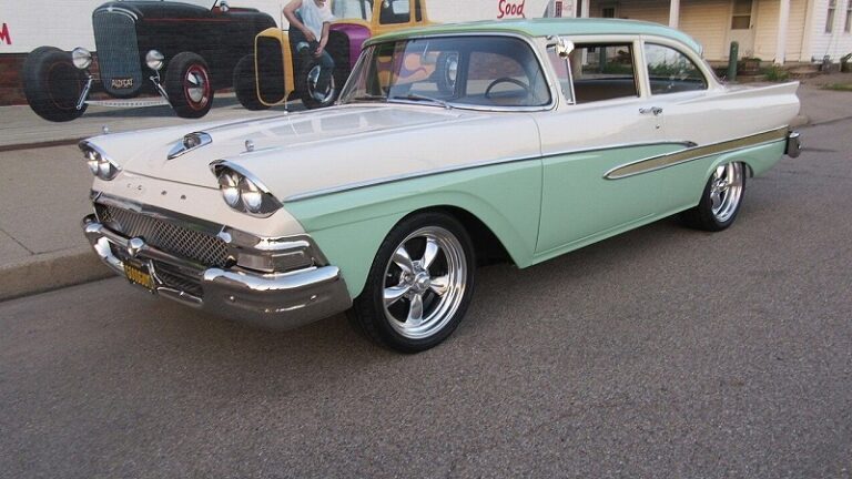 1958y Ford Custom