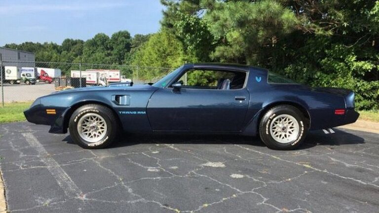 1980y Pontiac Firebird
