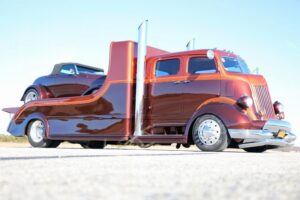 1947 FORD COE