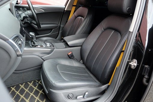 アウディ A6 アバント 3.0TFSI