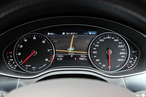 アウディ A6 アバント 3.0TFSI