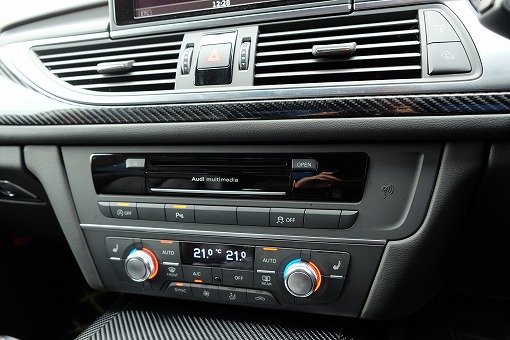 アウディ A6 アバント 3.0TFSI