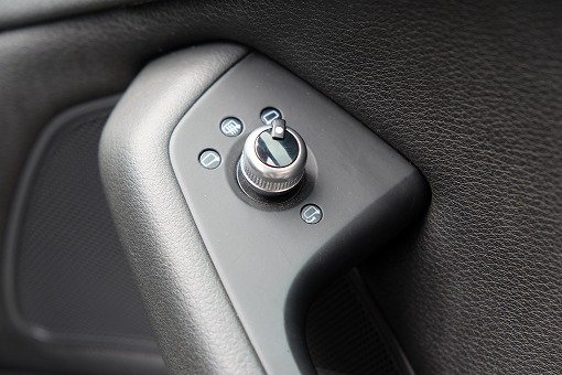 アウディ A6 アバント 3.0TFSI
