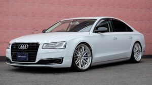 アウディ A8 4.0TFSI