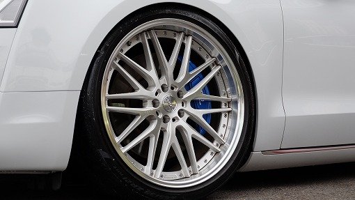 アウディ A8 4.0TFSI