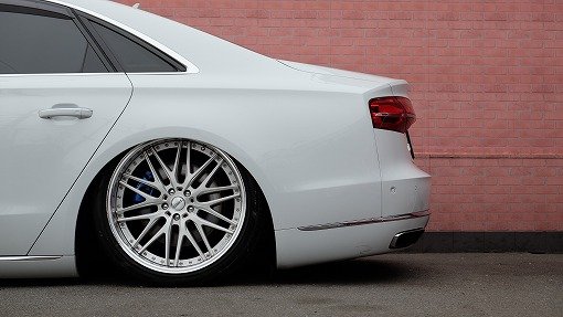 アウディ A8 4.0TFSI