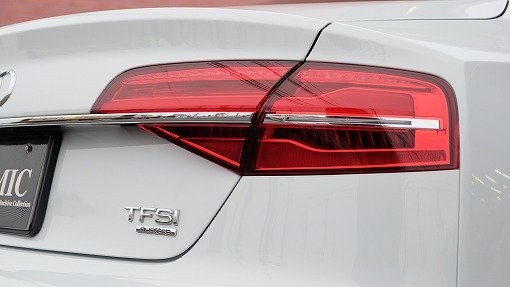 アウディ A8 4.0TFSI