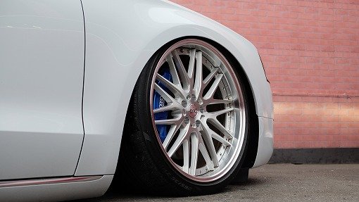アウディ A8 4.0TFSI