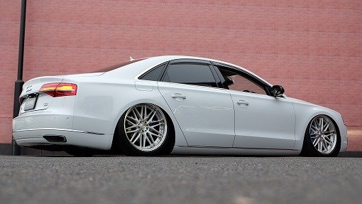 アウディ A8 4.0TFSI