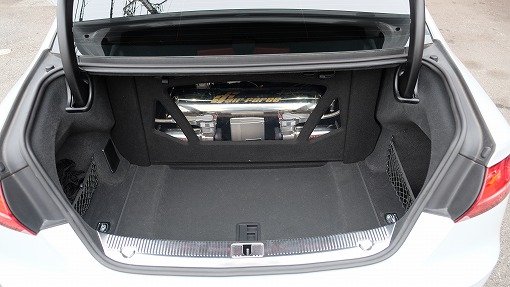 アウディ A8 4.0TFSI