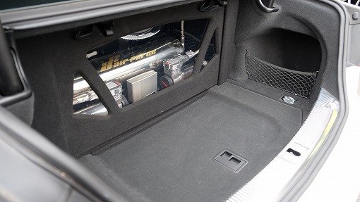 アウディ A8 4.0TFSI