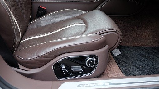 アウディ A8 4.0TFSI