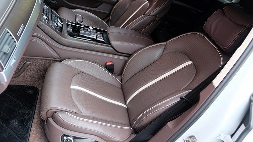 アウディ A8 4.0TFSI