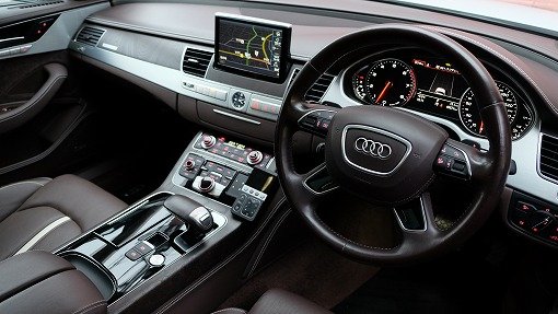 アウディ A8 4.0TFSI