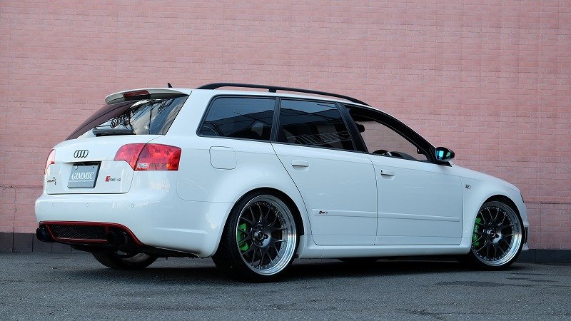 アウディ RS4 アバント ﾎﾜｲﾄｽﾀｲﾙLTD（4）