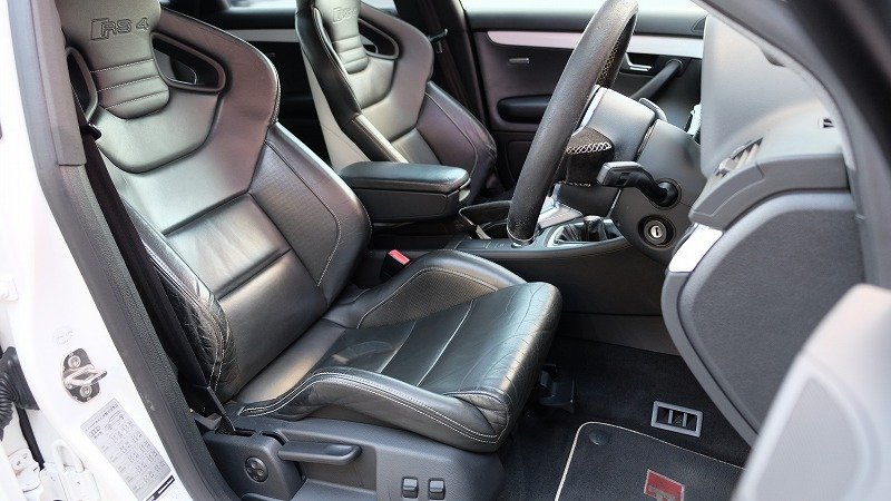 アウディ RS4 アバント ﾎﾜｲﾄｽﾀｲﾙLTD（6）