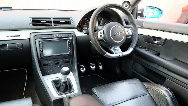 アウディ RS4 アバント ﾎﾜｲﾄｽﾀｲﾙLTD（7）