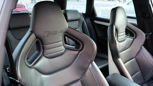 アウディ RS4 アバント ﾎﾜｲﾄｽﾀｲﾙLTD