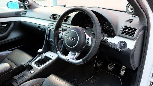 アウディ RS4 アバント ﾎﾜｲﾄｽﾀｲﾙLTD