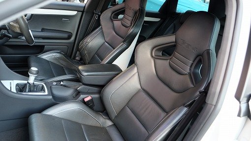 アウディ RS4 アバント ﾎﾜｲﾄｽﾀｲﾙLTD