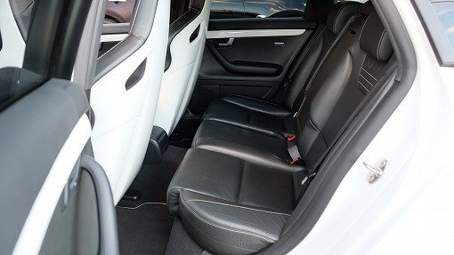 アウディ RS4 アバント ﾎﾜｲﾄｽﾀｲﾙLTD
